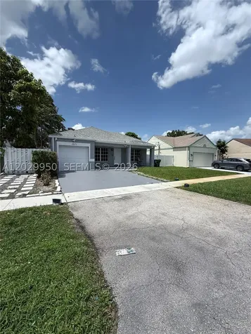 1071 SW 86th Avenue Pembroke Pines FL 33025