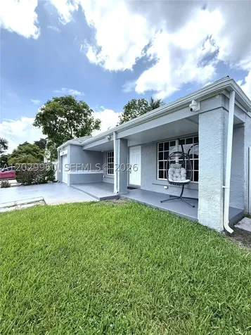 1071 SW 86th Avenue Pembroke Pines FL 33025
