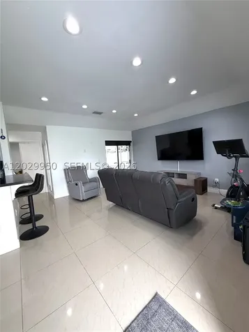 1071 SW 86th Avenue Pembroke Pines FL 33025