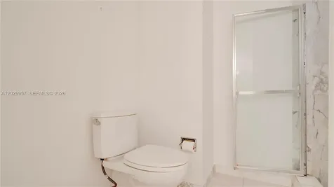 4000 Towerside Terrace Miami FL 33138