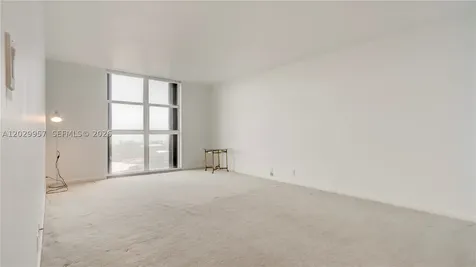 4000 Towerside Terrace Miami FL 33138