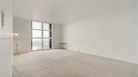 4000 Towerside Terrace Miami FL 33138