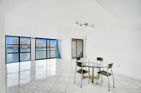 17500 N Bay Road Sunny Isles Beach FL 33160