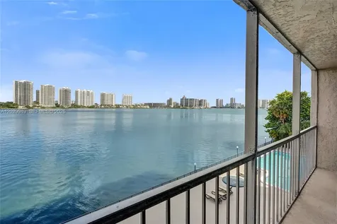 17500 N Bay Road Sunny Isles Beach FL 33160