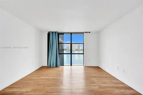 17500 N Bay Road Sunny Isles Beach FL 33160