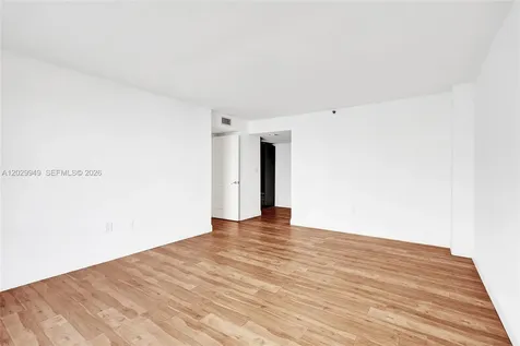 17500 N Bay Road Sunny Isles Beach FL 33160
