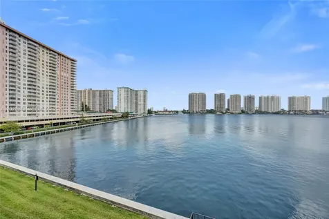 17500 N Bay Road Sunny Isles Beach FL 33160