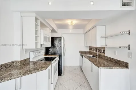 17500 N Bay Road Sunny Isles Beach FL 33160