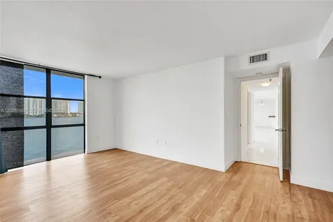 17500 N Bay Road Sunny Isles Beach FL 33160