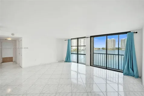17500 N Bay Road Sunny Isles Beach FL 33160