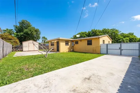 18930 NW 44th Court Miami Gardens FL 33055