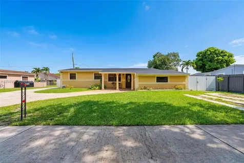 18930 NW 44th Court Miami Gardens FL 33055