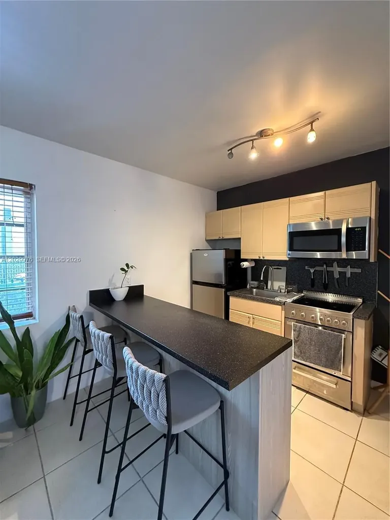 601 Michigan Avenue Miami Beach FL 33139