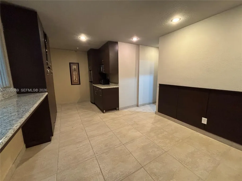 7290 NW 38th Street Hollywood FL 33024