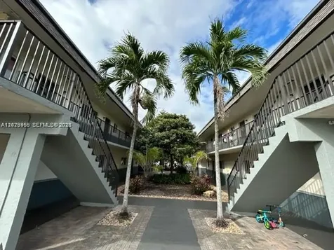 7290 NW 38th Street Hollywood FL 33024