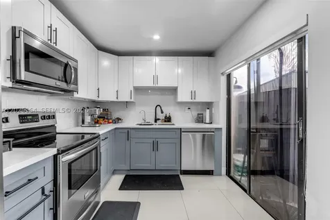 14932 SW 89th Street Miami FL 33196