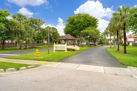 14932 SW 89th Street Miami FL 33196