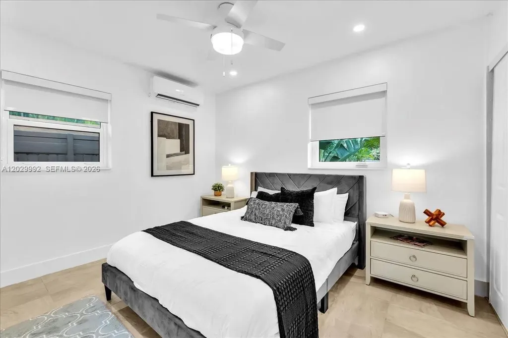 813 NE 17th Street Fort Lauderdale FL 33305