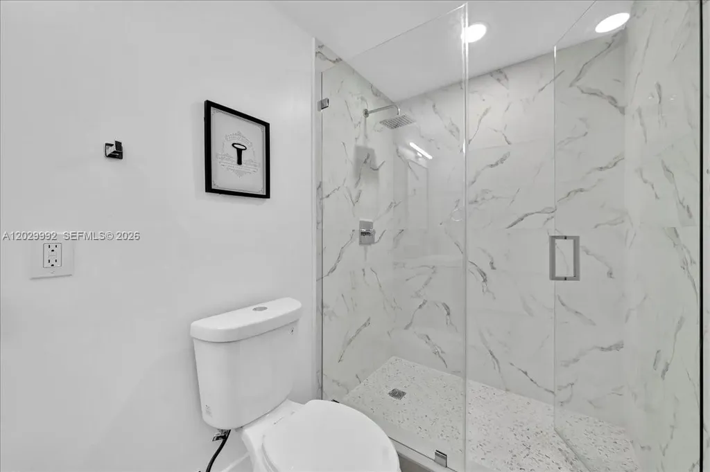 813 NE 17th Street Fort Lauderdale FL 33305