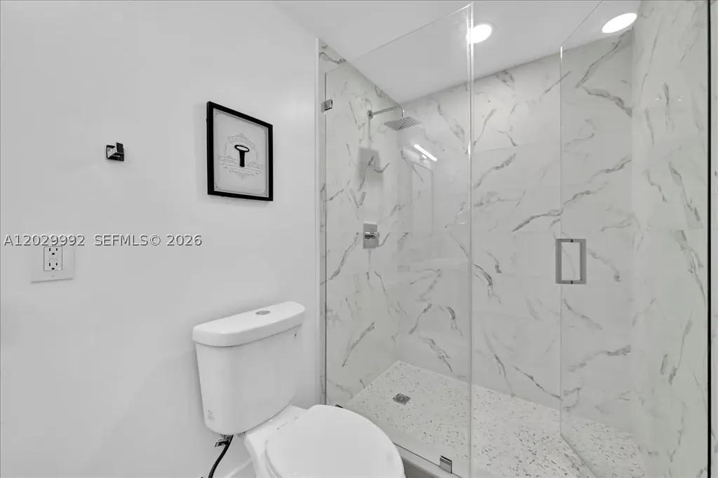813 NE 17th Street Fort Lauderdale FL 33305