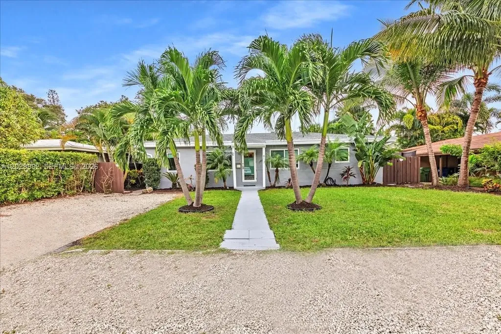 813 NE 17th Street Fort Lauderdale FL 33305