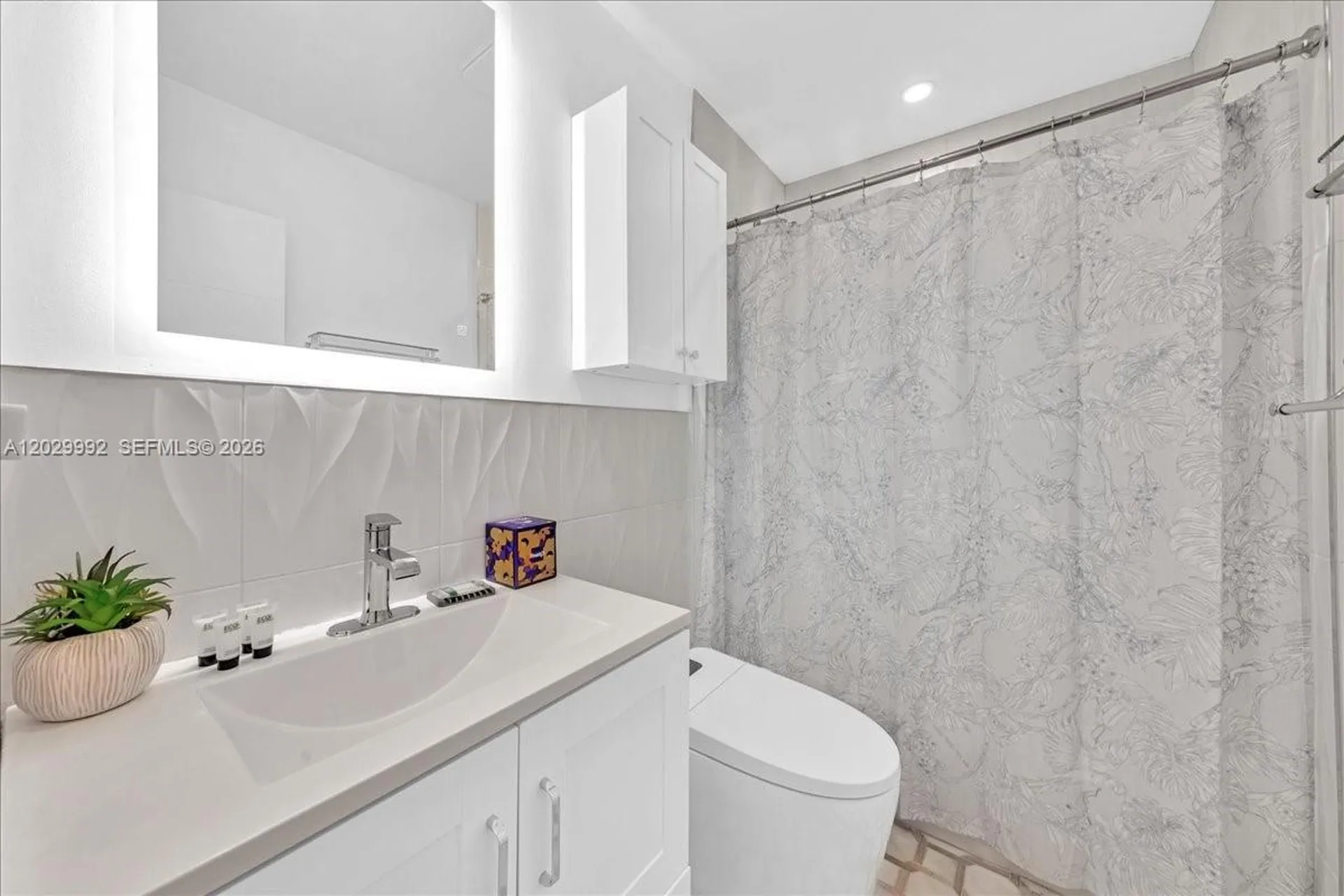 813 NE 17th Street Fort Lauderdale FL 33305