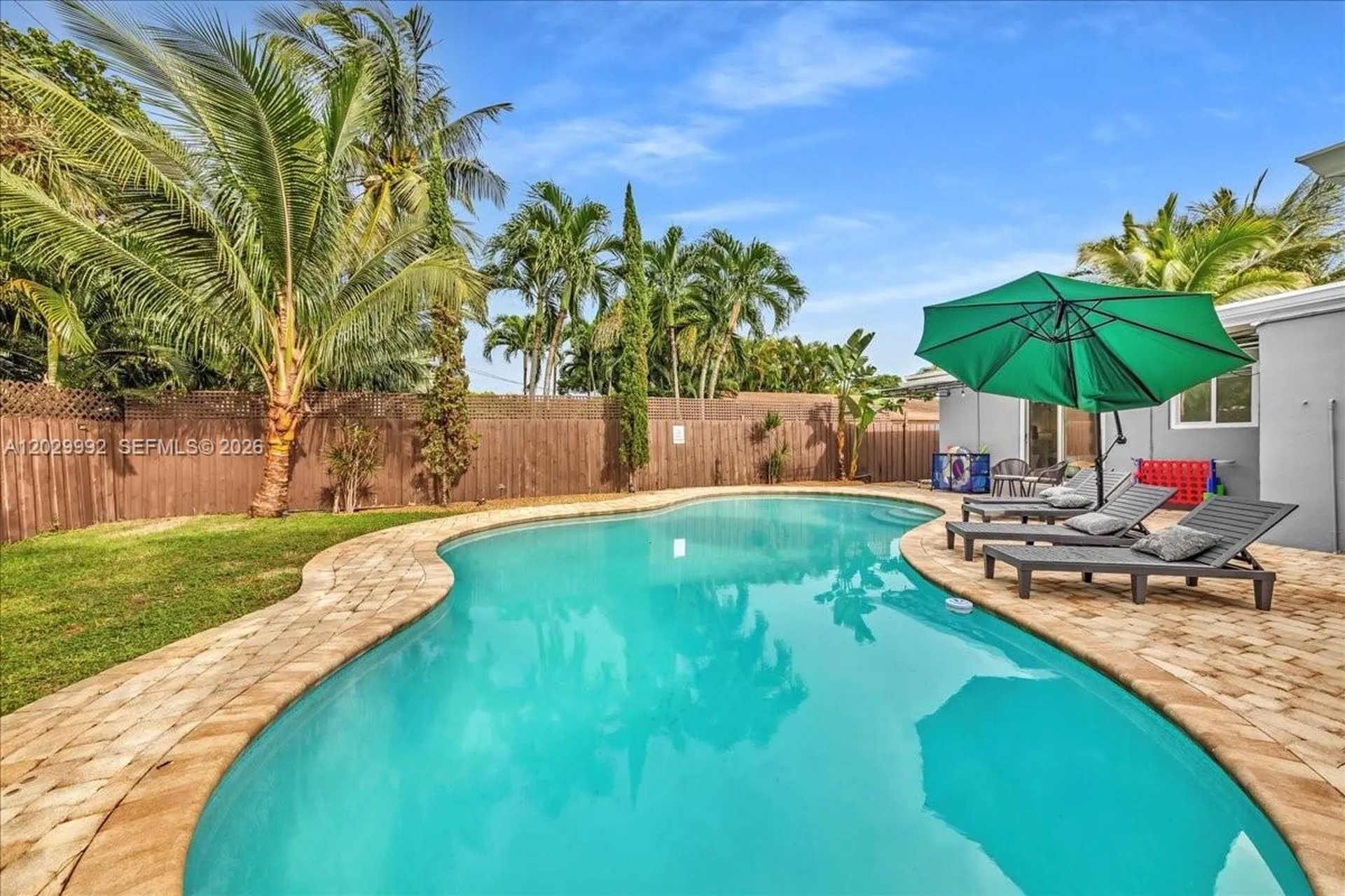 813 NE 17th Street Fort Lauderdale FL 33305