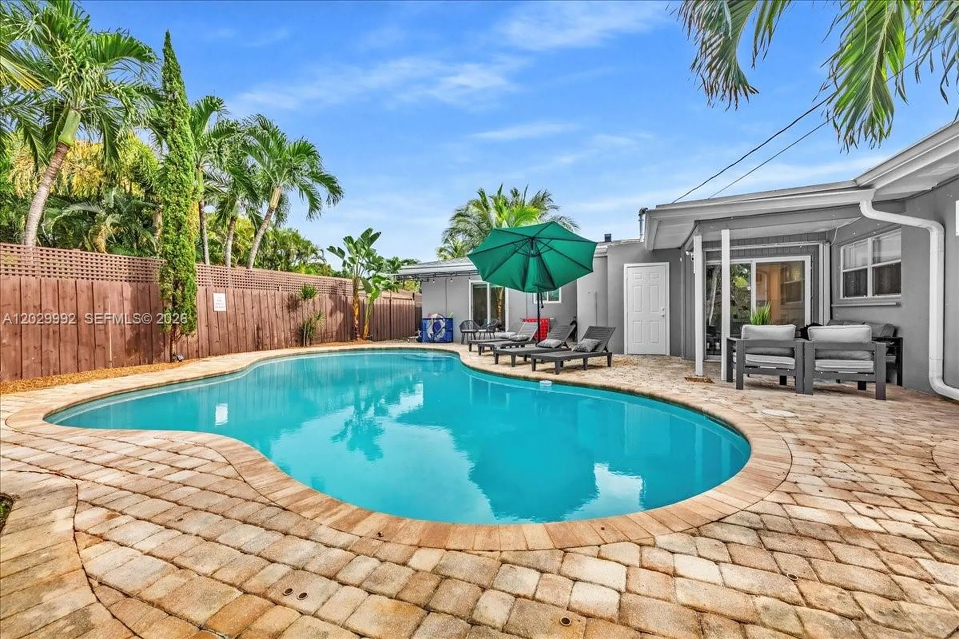 813 NE 17th Street Fort Lauderdale FL 33305