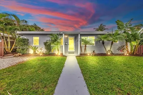 813 NE 17th Street Fort Lauderdale FL 33305