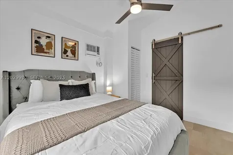 813 NE 17th Street Fort Lauderdale FL 33305