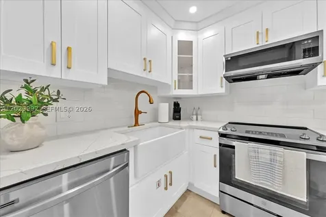 813 NE 17th Street Fort Lauderdale FL 33305