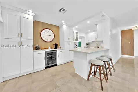 813 NE 17th Street Fort Lauderdale FL 33305