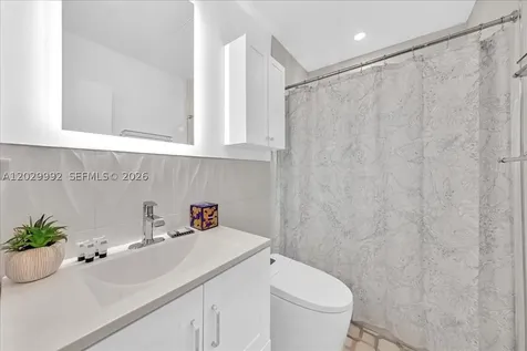 813 NE 17th Street Fort Lauderdale FL 33305