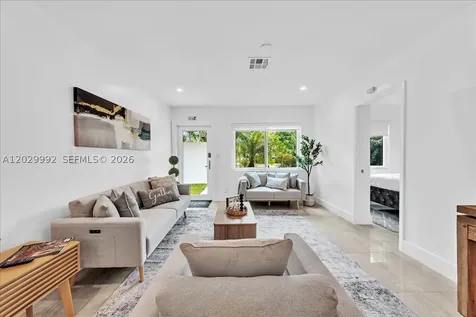 813 NE 17th Street Fort Lauderdale FL 33305
