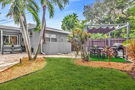 813 NE 17th Street Fort Lauderdale FL 33305
