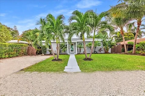 813 NE 17th Street Fort Lauderdale FL 33305