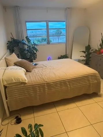 2200 E Hallandale Beach Boulevard Hallandale Beach FL 33009