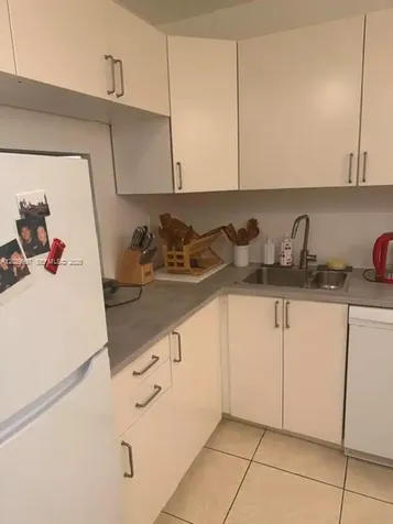 2200 E Hallandale Beach Boulevard Hallandale Beach FL 33009
