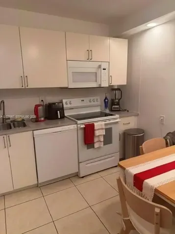 2200 E Hallandale Beach Boulevard Hallandale Beach FL 33009