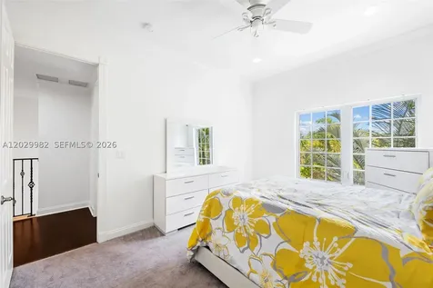 4517 NE 21st Avenue Fort Lauderdale FL 33308