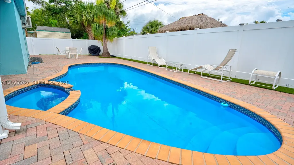 2510 NE 9th Avenue Pompano Beach FL 33064