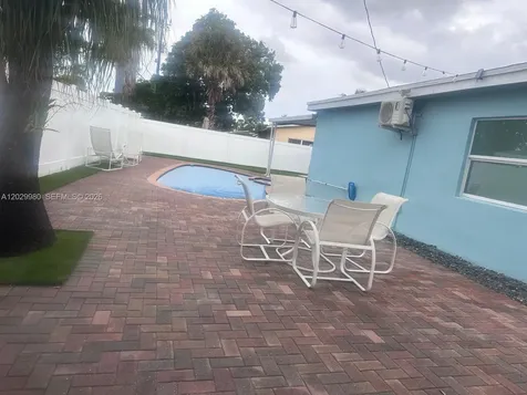 2510 NE 9th Avenue Pompano Beach FL 33064