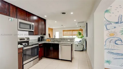2510 NE 9th Avenue Pompano Beach FL 33064