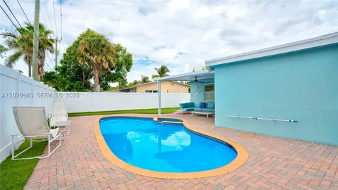 2510 NE 9th Avenue Pompano Beach FL 33064