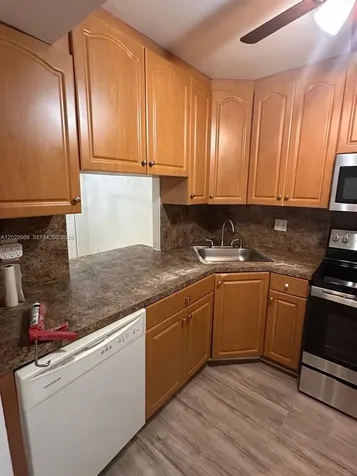 5950 NW 25th Place Sunrise FL 33313