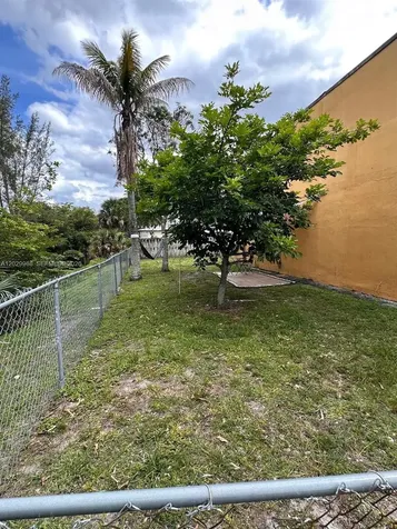 5950 NW 25th Place Sunrise FL 33313