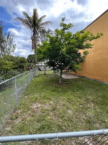5950 NW 25th Place Sunrise FL 33313