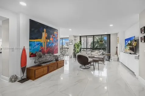 3500 Mystic Pointe Drive Aventura FL 33180