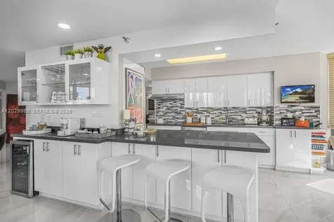3500 Mystic Pointe Drive Aventura FL 33180
