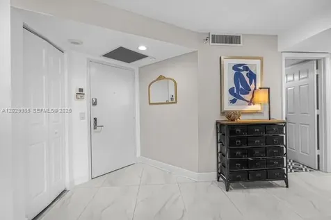 3500 Mystic Pointe Drive Aventura FL 33180